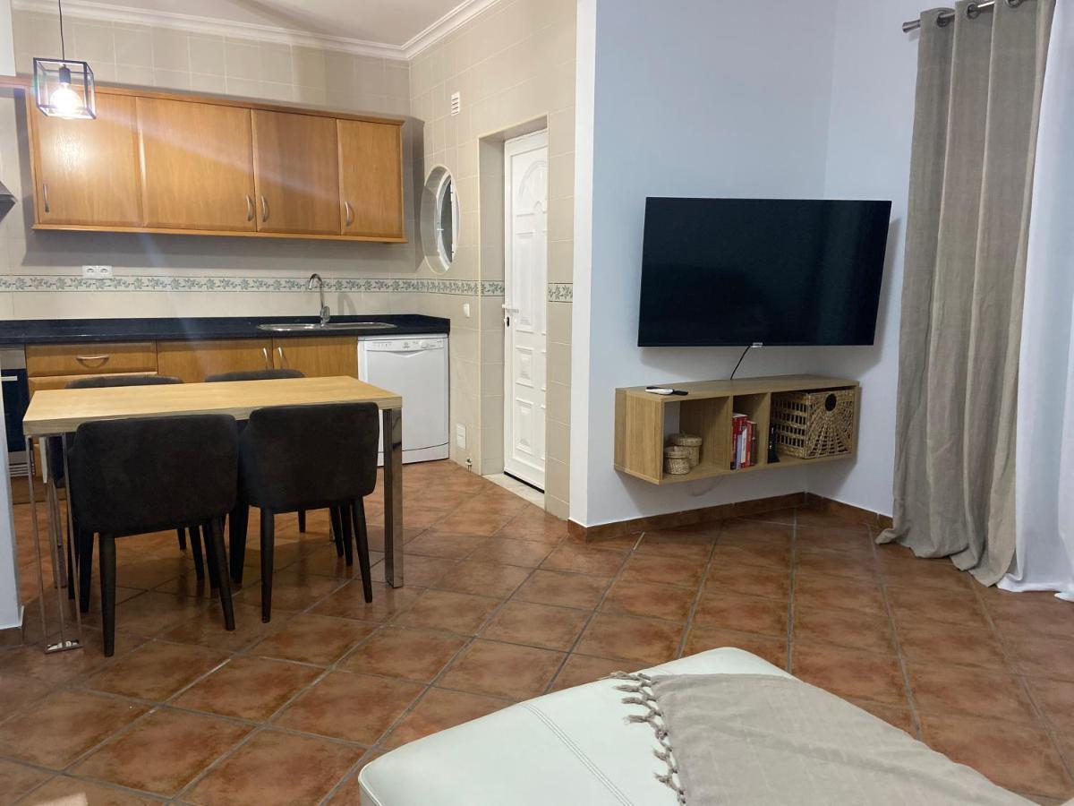 Parra Home Holidays - Close To Gale Beach Guia  Exteriér fotografie